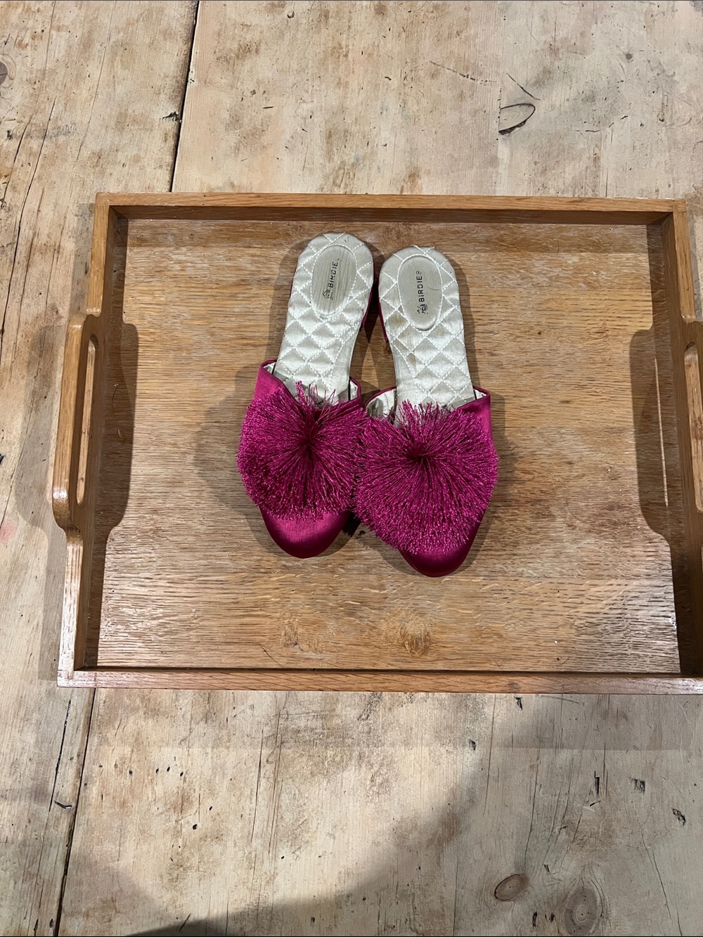 Birdies Songbird Pom-Embellished Slipper Fuchsia 8 Feminine Sultry Boho Royal